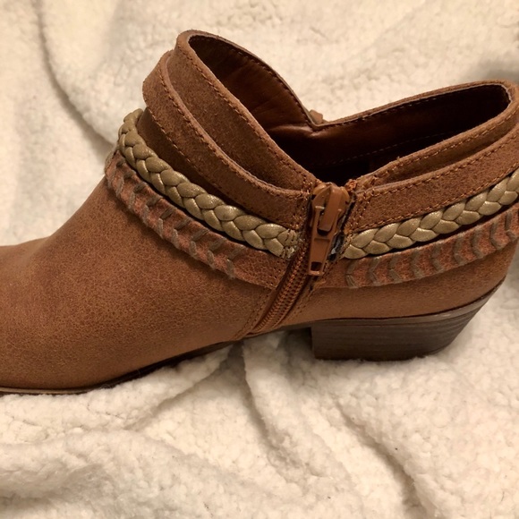 Booties - Picture 3 of 4